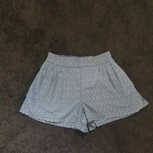 American eagle stretch waist shorts